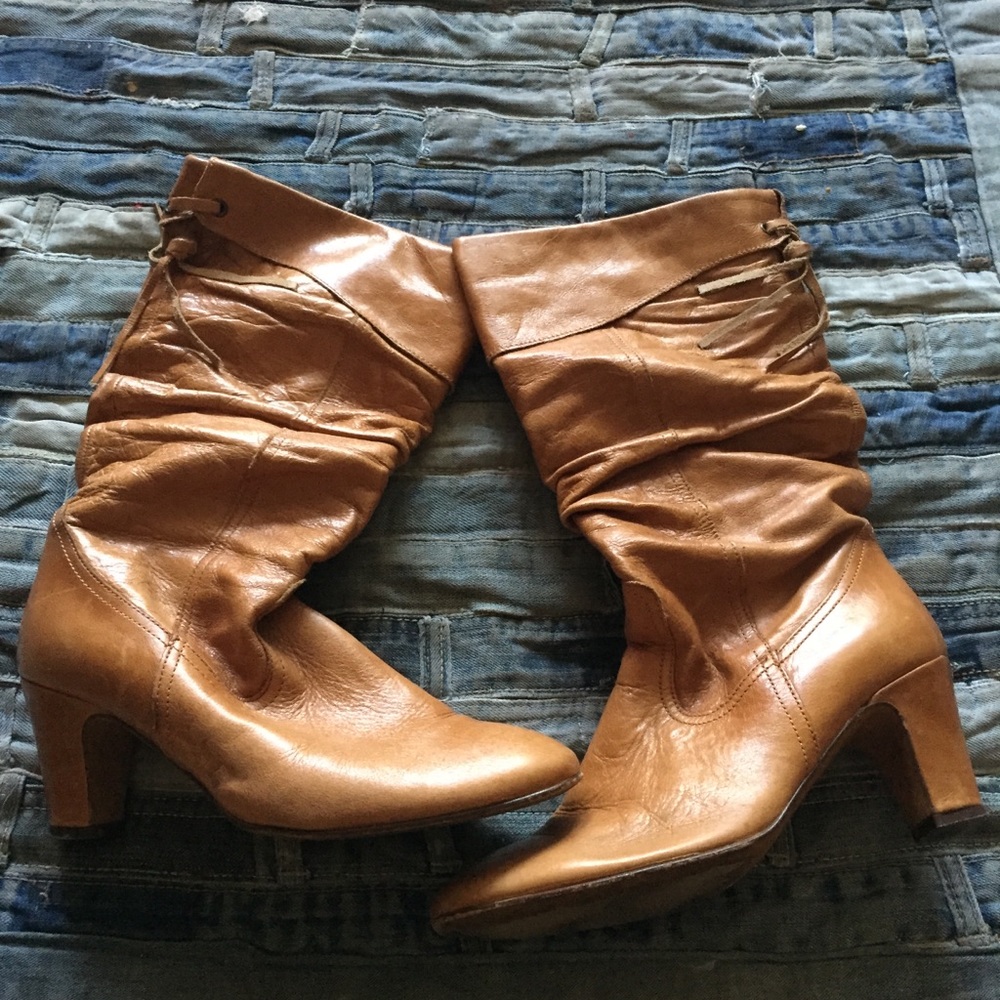 Heeled boots